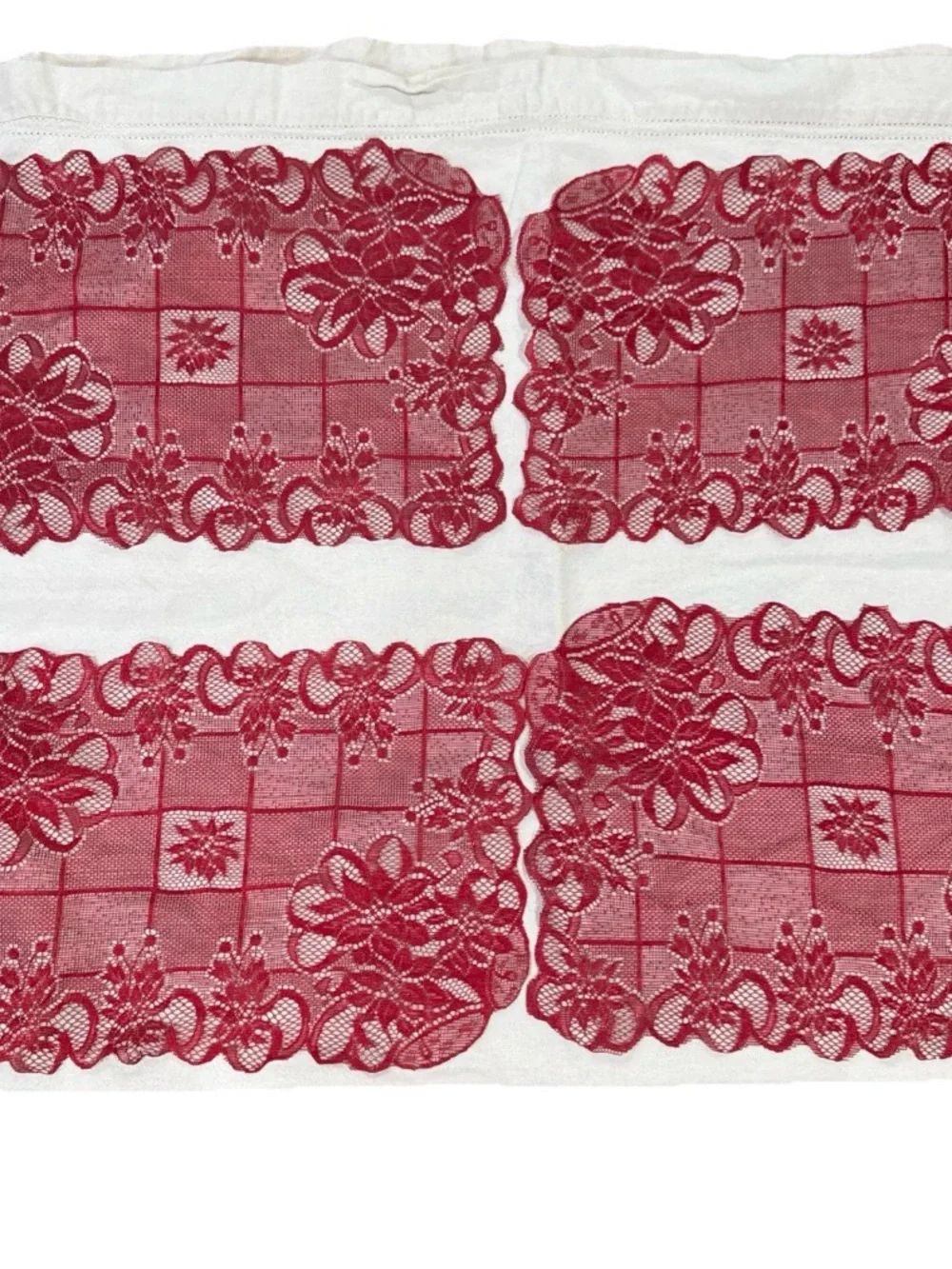 4 Christmas Lace Placemats Red Holiday Doilies Poinsettia Floral 17” x 11”
